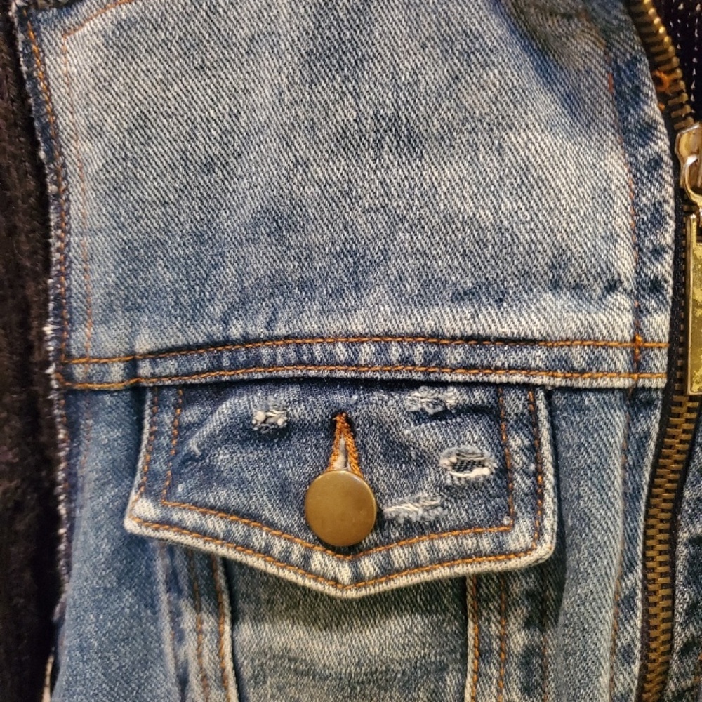 🦋Super Cute Jean and Black Sweater Jacket - Picture 5 of 7